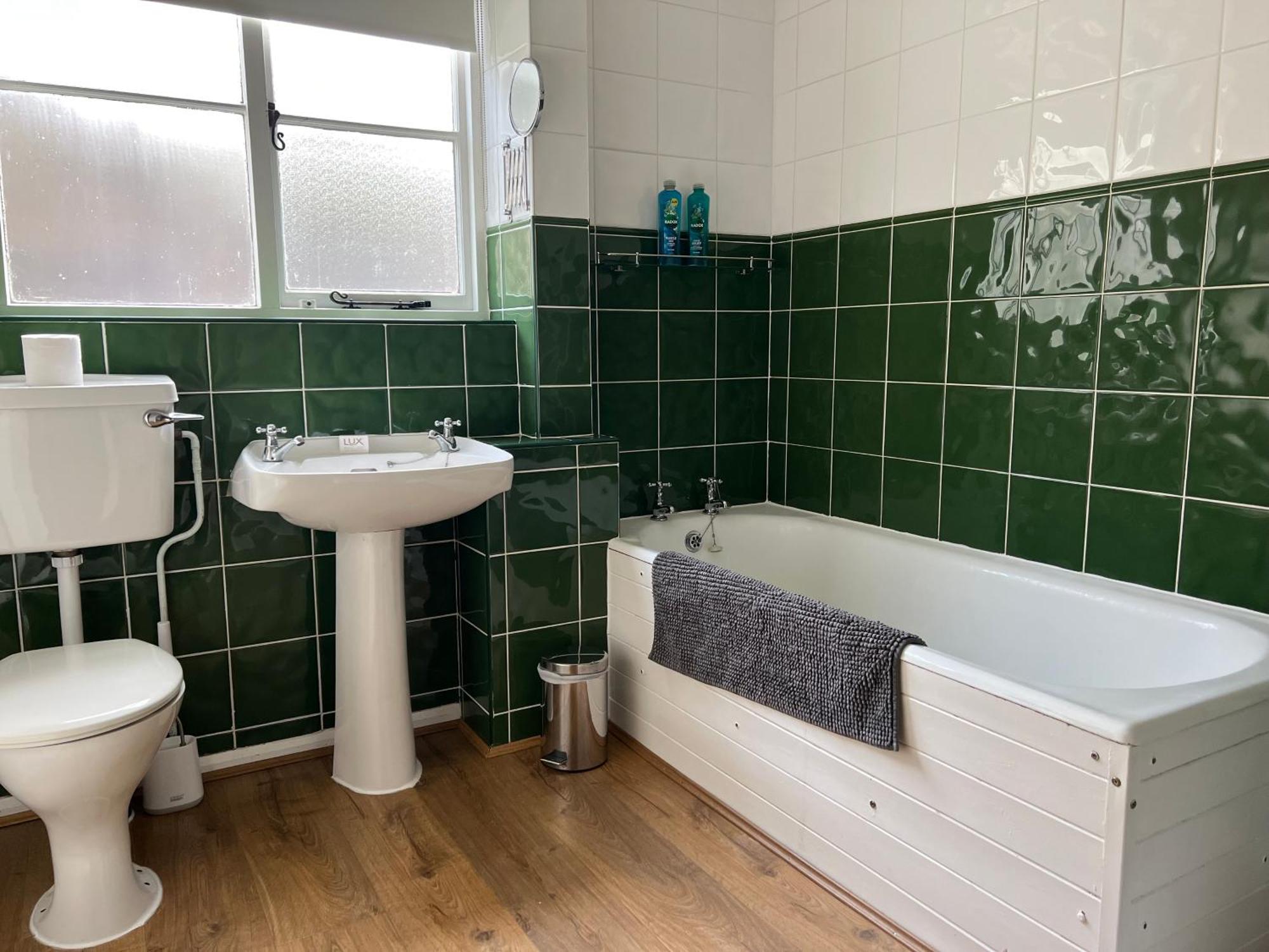 Forestry Cottage. Hot Tub, Open Fire, Dog Friendly Gaywood Exterior photo